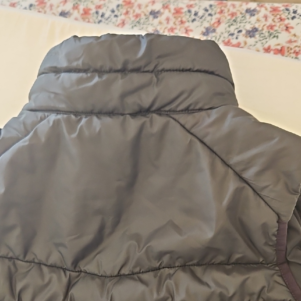 Stormtech Women's Quilted Vest - Picture 4 of 7